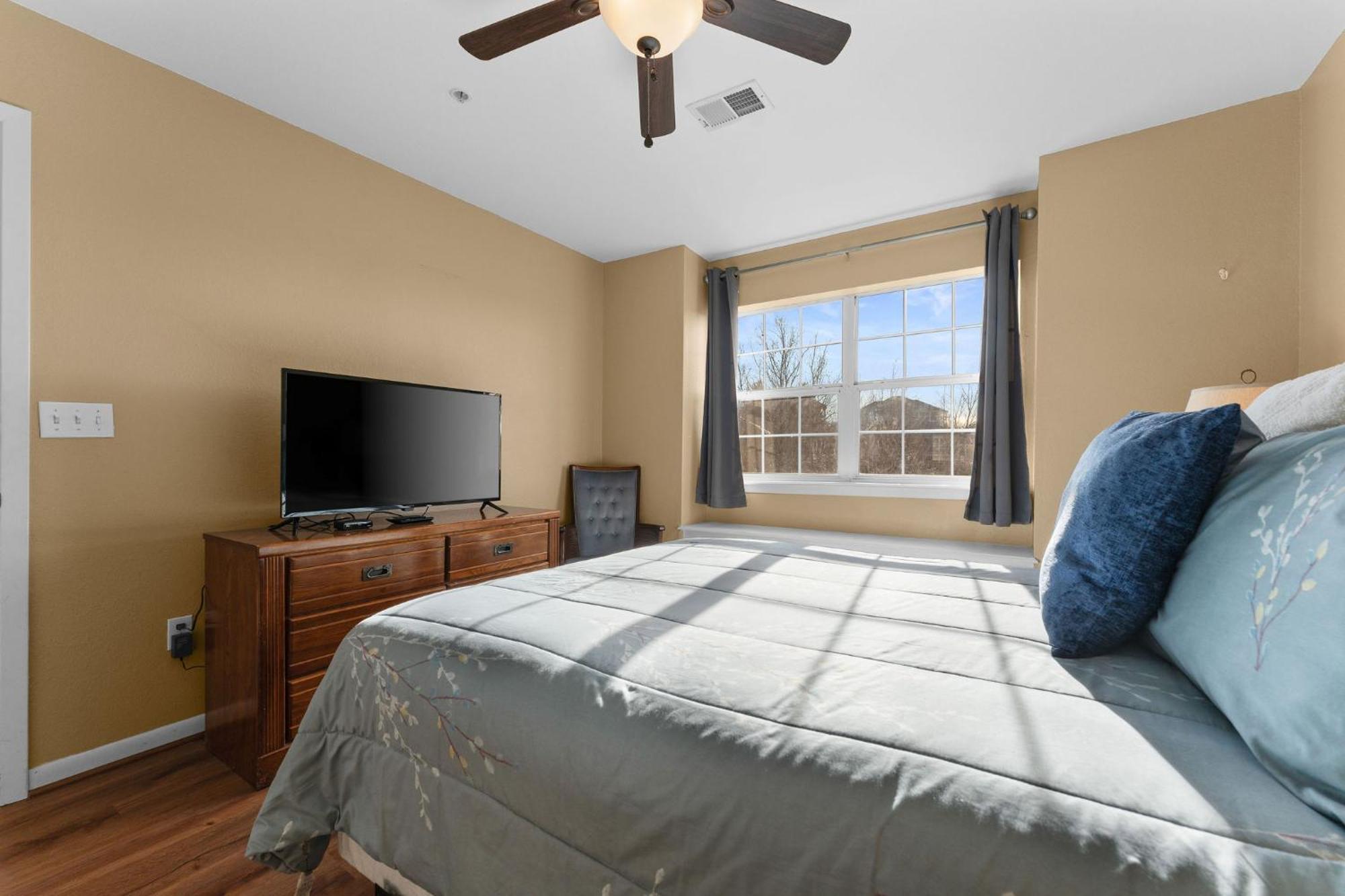 Cozy Top Floor 2Br Condo With View And Amenities!! Point Lookout Bagian luar foto
