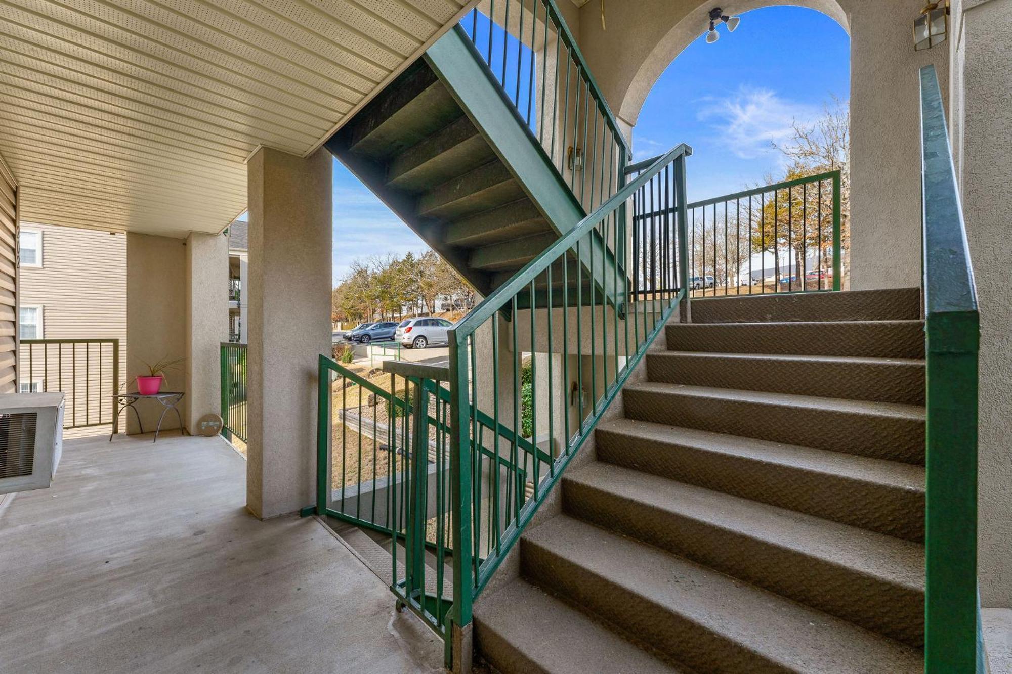 Cozy Top Floor 2Br Condo With View And Amenities!! Point Lookout Bagian luar foto