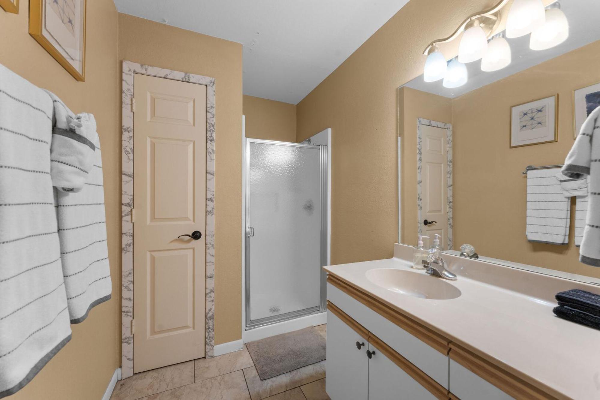 Cozy Top Floor 2Br Condo With View And Amenities!! Point Lookout Bagian luar foto