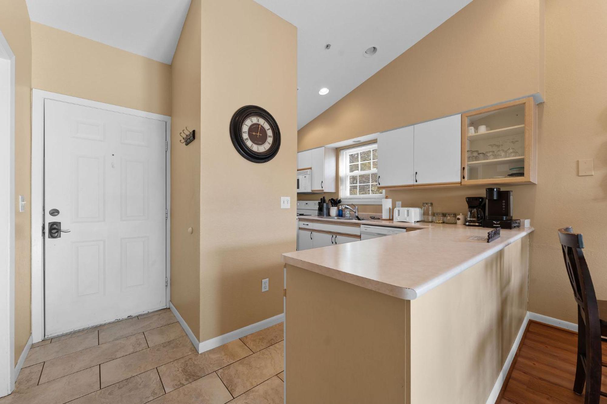 Cozy Top Floor 2Br Condo With View And Amenities!! Point Lookout Bagian luar foto