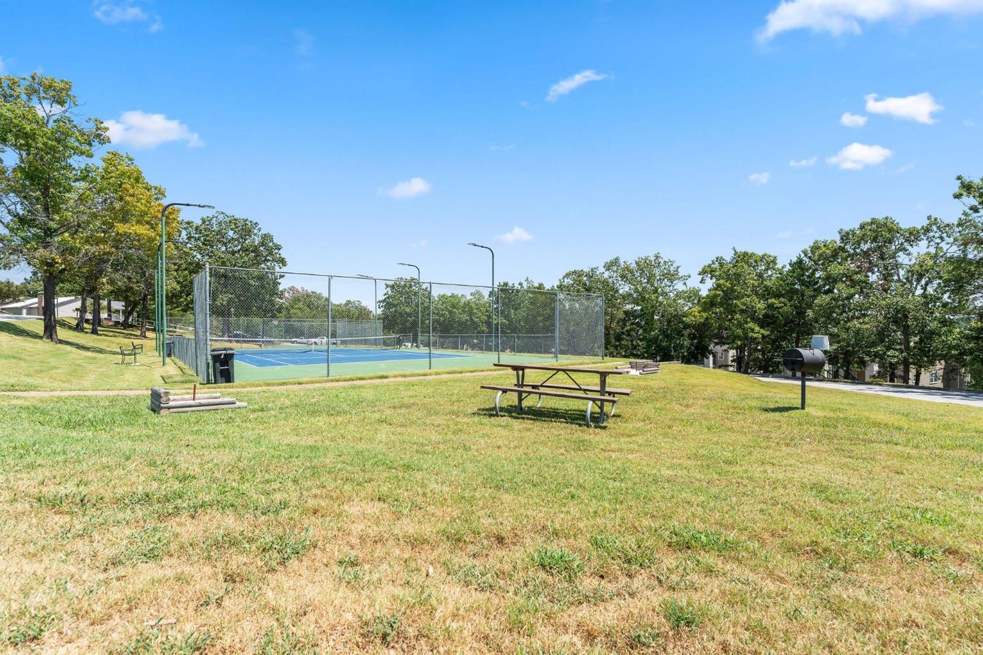Cozy Top Floor 2Br Condo With View And Amenities!! Point Lookout Bagian luar foto